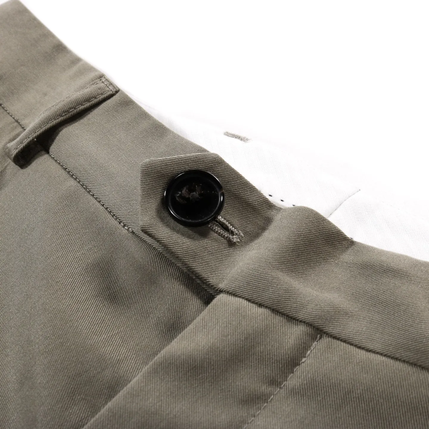 A KIND OF GUISE RELAXED TAILORED TROUSERS CHALK GREEN