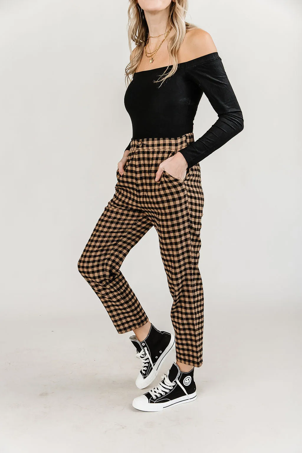 Ampersand Checkered Crop Pants