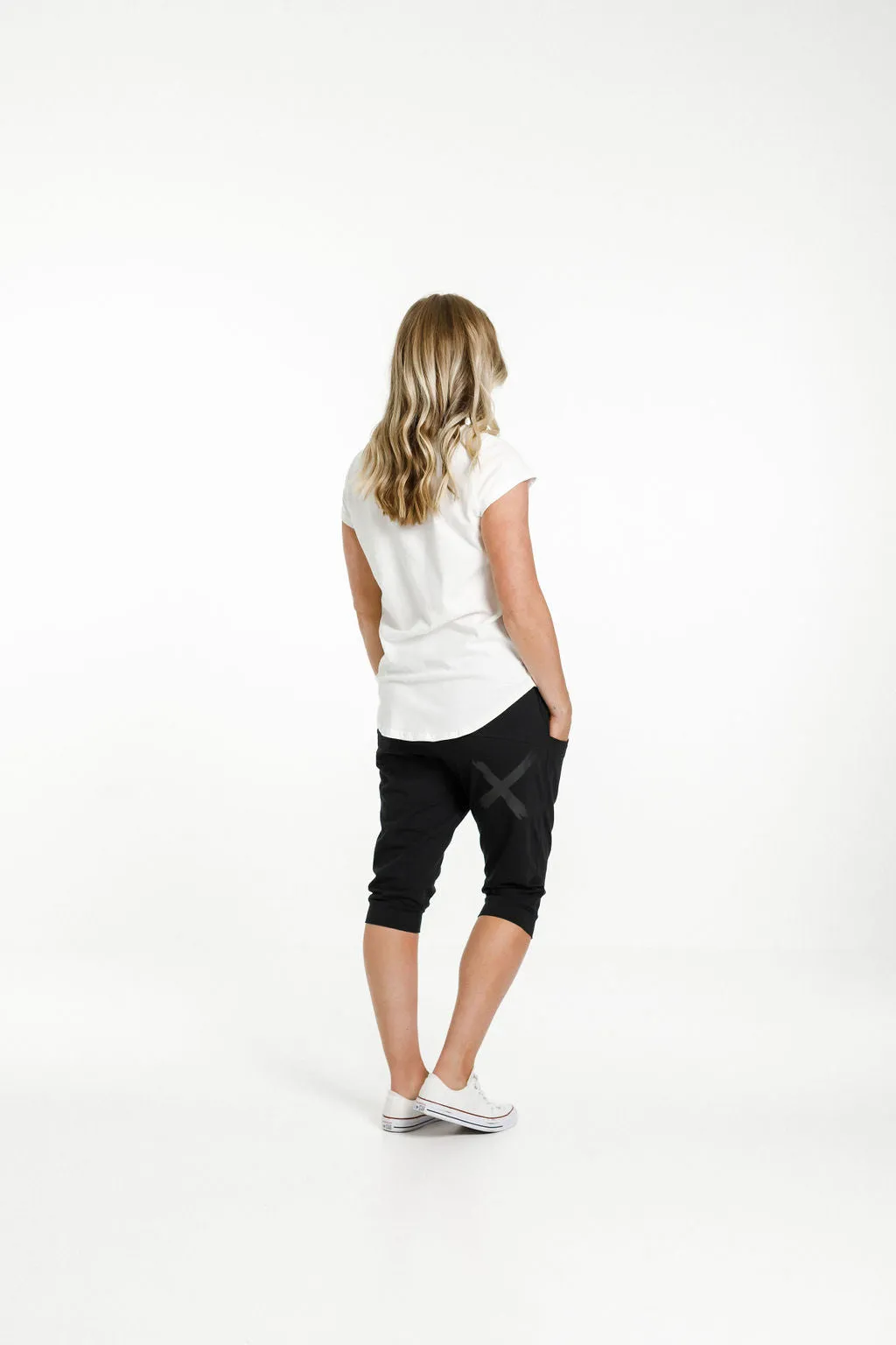 Home-lee 3/4 Apartment pants - Black with Black X